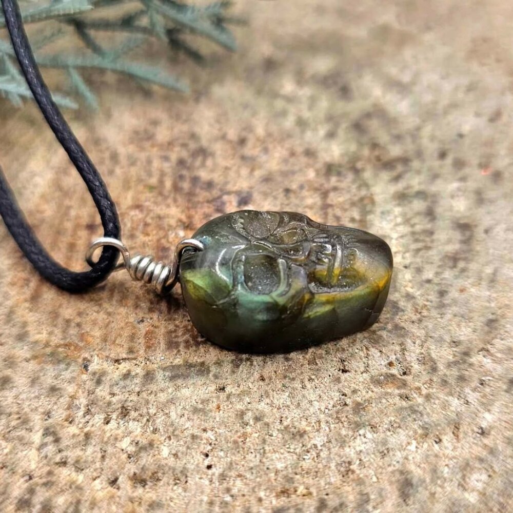 Nature Labradorite Carved Skull Pendant Necklace - Picture 6 of 10